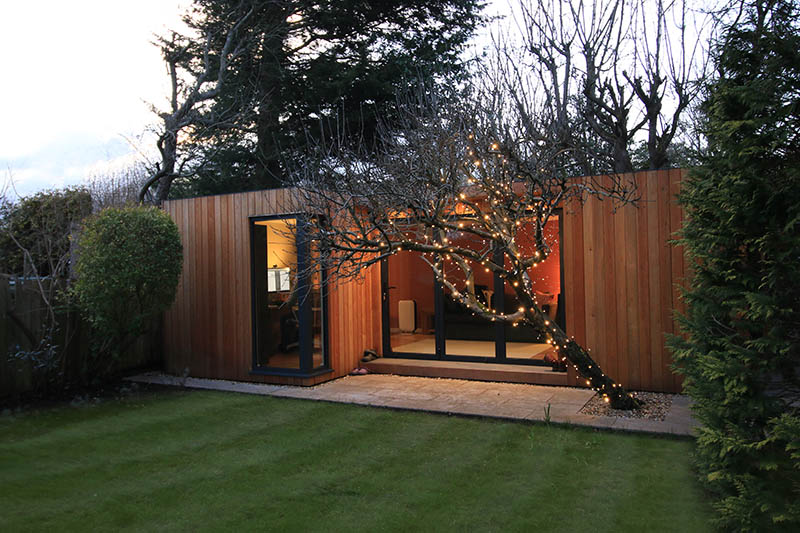 L-shaped garden room, Epsom, Surrey